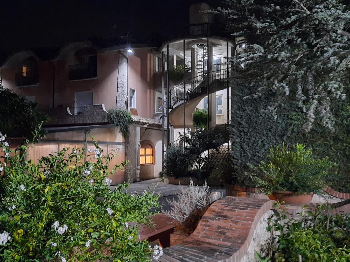 Aparthotel Parco Sogni D'Oro Montella Exteriér fotografie
